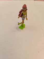 Figurine Aisha Winx Club Love & Pet Kinder 2010 Ferrero