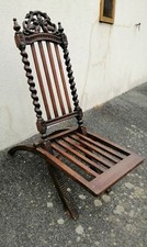fauteuil pliant de style "Louis XIII"