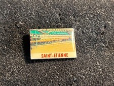 e PINS PIN FOOTBALL SOCCER