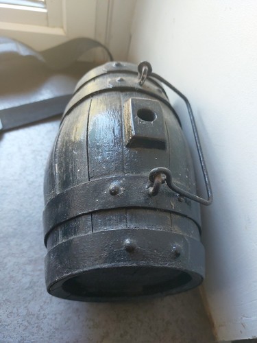 Petit tonneau ancien - ancien, bois