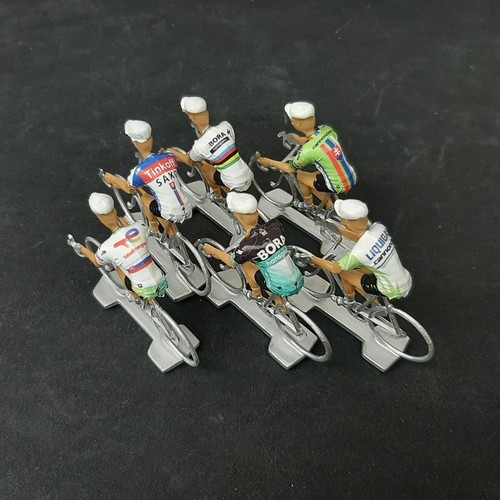 Lot cyclistes miniatures - de,