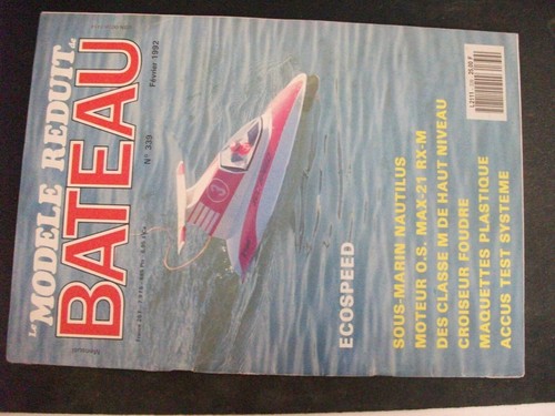 Modèle réduit bateau - **,