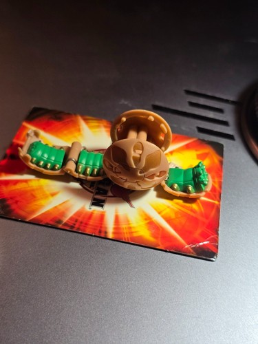 Bakugan wormquake subterra tan - bakugan,