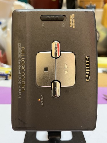 Aiwa portable cassette - portable,