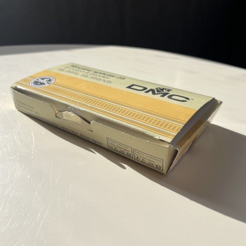 Vintage dmc skeins box - skeins,