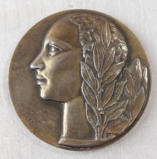 Ancienne médaille de table