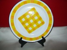 ENAMELWARE YELLOW CHECK DINNER