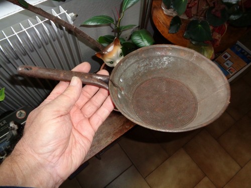Ancienne ecumoire passoire - ancienne,
