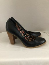 Escarpins noirs Urban G P.39