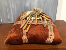 ANCIEN CARREAU DE DENTELLIÈRE