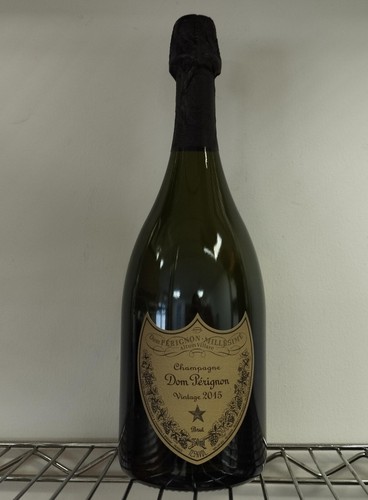 Dom pérignon champagne - dom,