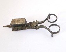 Mouchette, éteignoir à