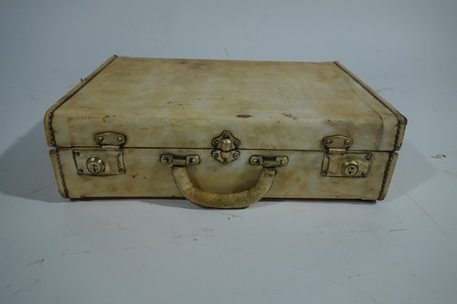 Valise attaché case en peau - /,