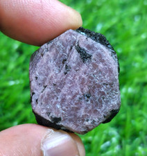 Magnifique pierre précieuse en vrac rubis rouge africain brut 213 crt...