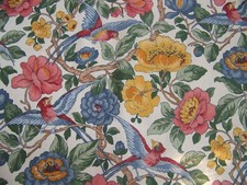 COUPON DE TISSU OISEAUX FLEURS MOTIF TONS VIFS  -93 cm x 175 cm  TB 17/1