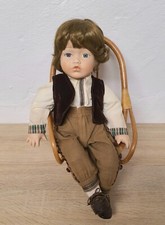 Poupée d'artiste poupée en