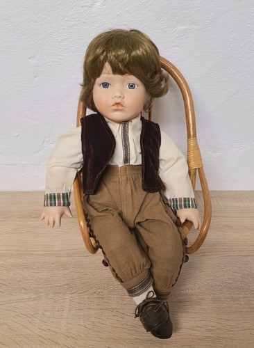 Poupée artiste en - poupée,