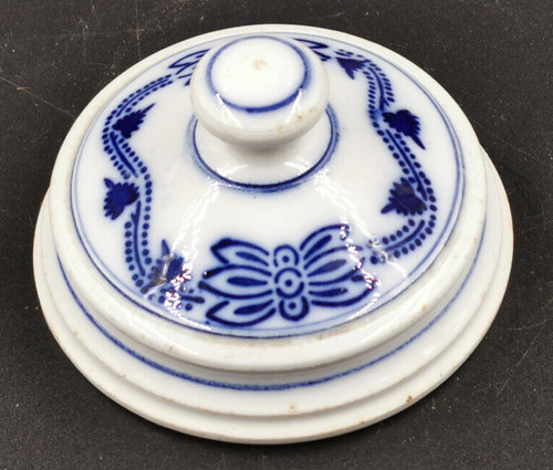 Ancien couvercle pot - de, a