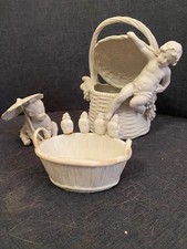 Lot biscuits XIXème Meissen + bouquetière putto – sujets et vide-poche