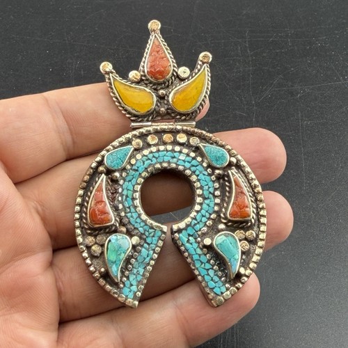 Beau pendentif ancien design