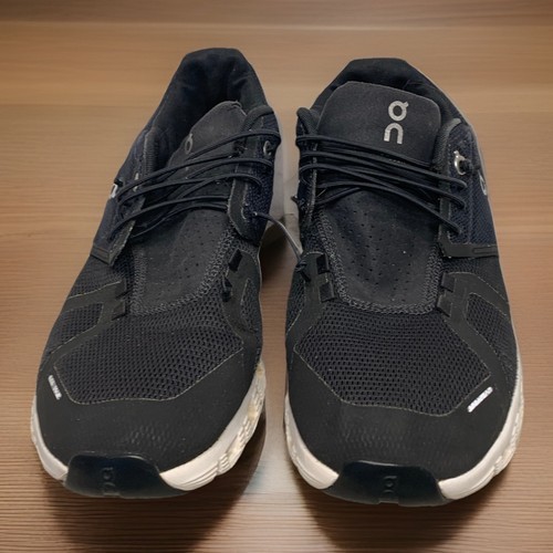 Black clouds running shoes - black,