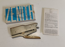 Ancienne agrafeuse Zénith 548