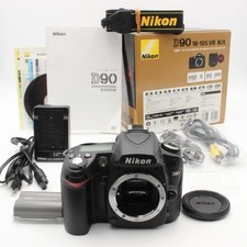 Appareil photo reflex numérique Nikon D90 boîtier 3895 obturateurs nikon...