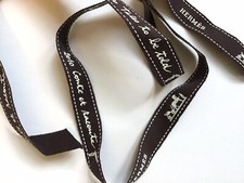 RUBAN BOLDUC HERMES PARIS 2010 CONTE ET RACONTE en COTON MARRON CADEAU LUXE 66cm