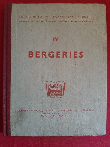 Ancien livre les batiments - ancien,