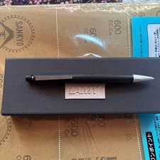 Crayon mécanique LAMY2000 0