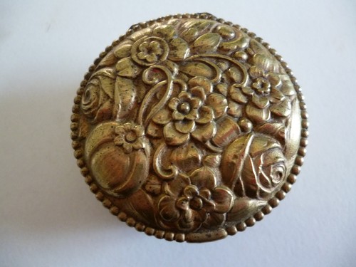 Ancienne boîte pilules - boîte,