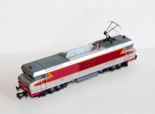 JOUEF HO 8345 LOCOMOTIVE MOTRICE ELECTRIQUE SNCF BB 15006 FONCTIONNE + ECLAIRAGE
