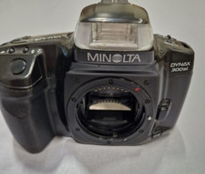 Minolta Dynax 300si 35mm Appareil Photo Argentique SLR Only Corps Noir Usé Pour