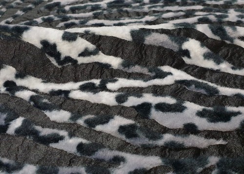 Tissu peluche synthétique - en,