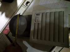 grilles  de décompression de hotte de cheminée  blanc 20 /20cm avec buses d 150