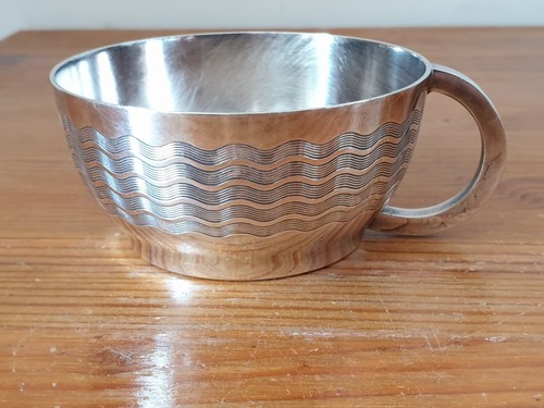 Magnifique tasse art - déco, en