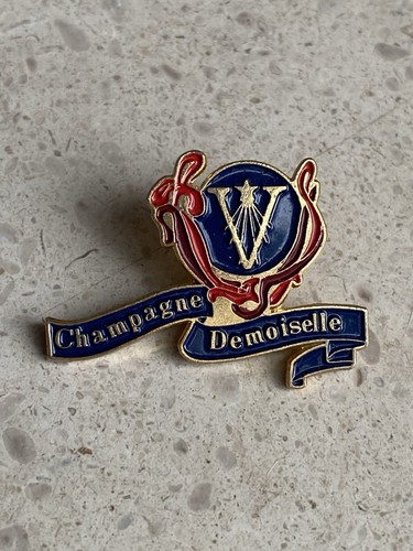 Pin champagne demoiselle - pin’s,