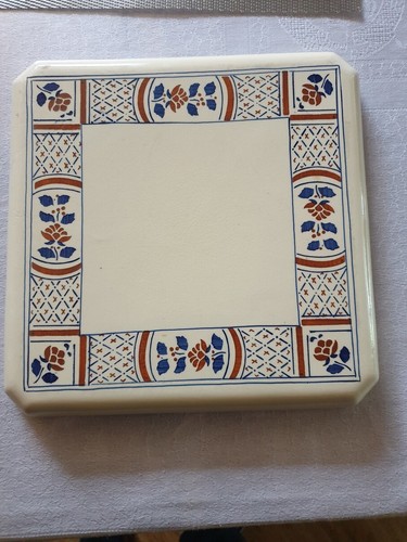 Dessous plat faience - dessous,