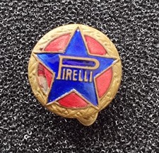 Pirelli Bouton Pneu Bleu-Rouge