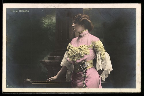 Carte postale chanteuse