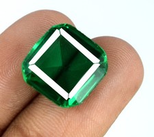 Pierre précieuse émeraude
