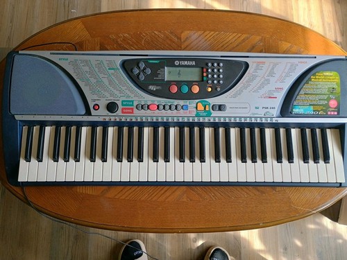 Yamaha psr 240 - psr-240, 61