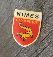 1 PIN'S  pins football ))