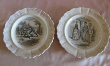 Deux assiettes parlantes