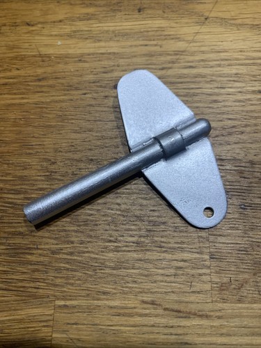 Clef pour grand tracteur - clef,