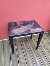 Table japonaise en bois laqué