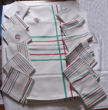 Service table basque nappe et