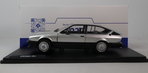 Solide alfa romeo - alfa, argent