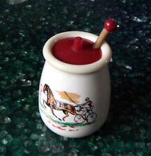 Moutardier AMORA en Opalex années 60-70 à décor de sulky course hippique