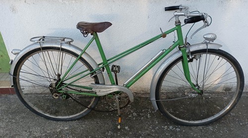 Ancien velo aux - aux, gardes